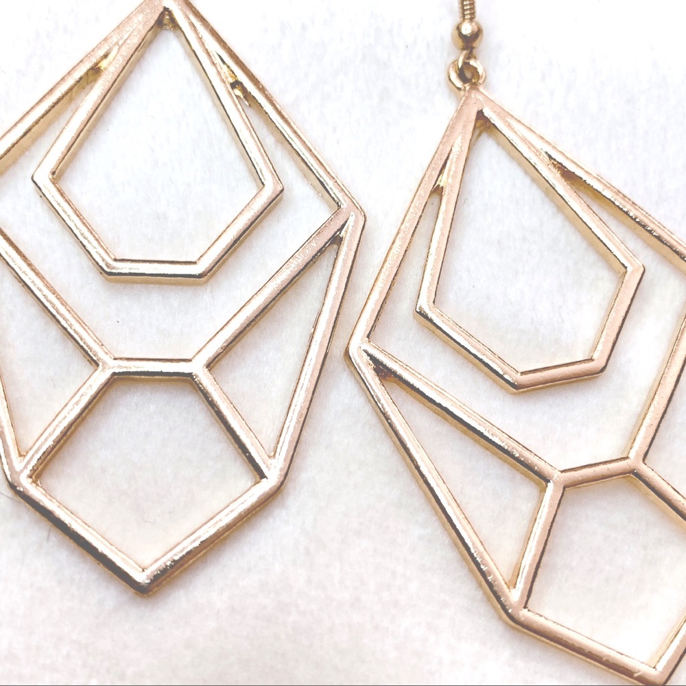 ❣️$25/3❣️Huge Art Deco Dangle Earrings - Picture 6 of 9